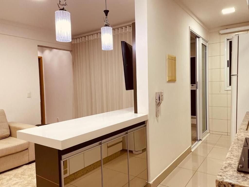 2 Qts.| 4 Hosp. | Ao Lado Do Goiania Shopping Apartment Exterior foto