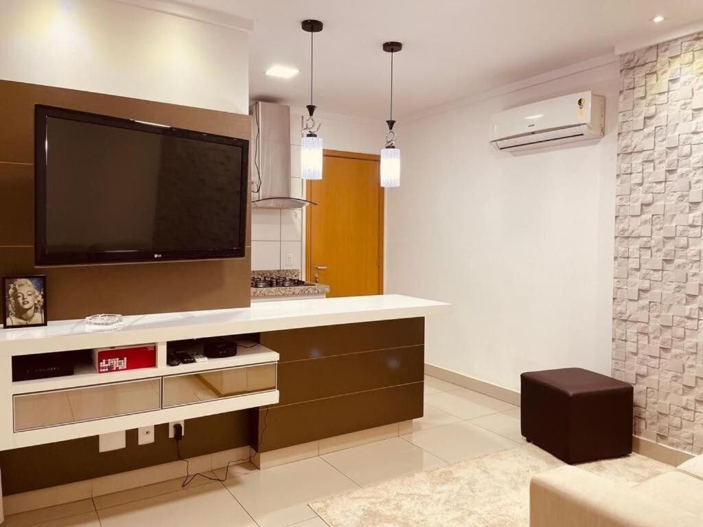 2 Qts.| 4 Hosp. | Ao Lado Do Goiania Shopping Apartment Exterior foto