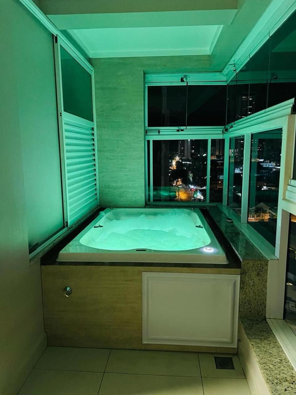 2 Qts.| 4 Hosp. | Ao Lado Do Goiania Shopping Apartment Exterior foto